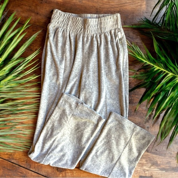 Good American Pants - GOOD AMERICAN High Waist Heather Grey Sweatpants - Size 1 / Small